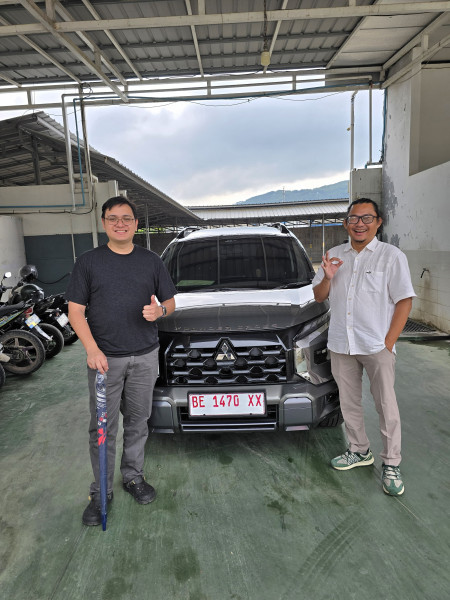 Penyerahan unit mitsubishi Xpander Cross - Mitsubishi Lampung